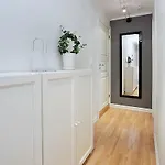 Apartman Vika I, As *